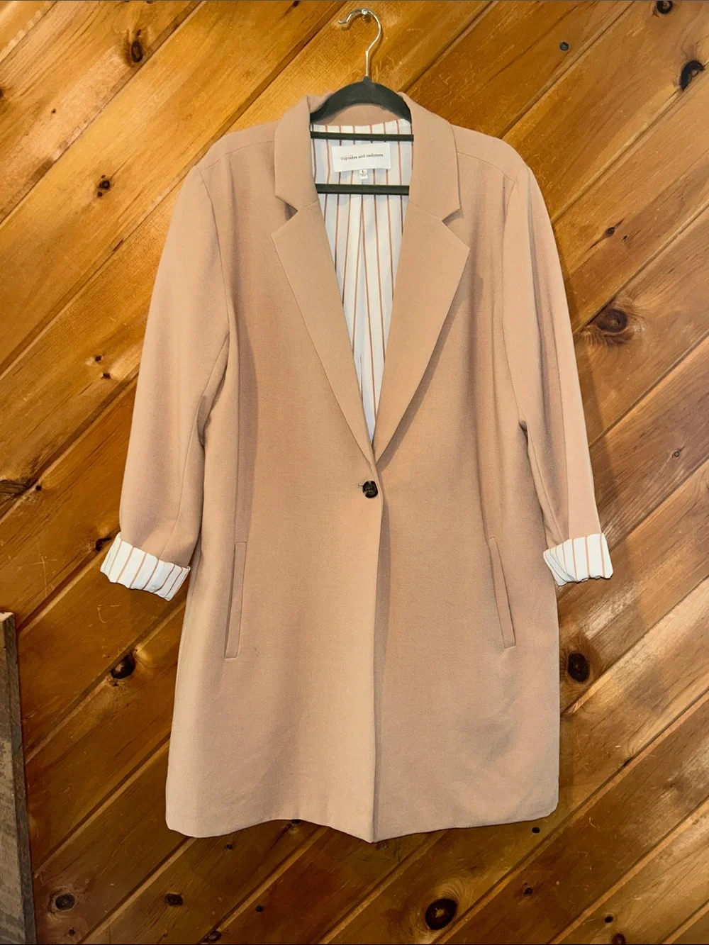 Cupcakes & Cashmere Haarlem Trench Blazer Coat in Caramel - Picture 2 of 6
